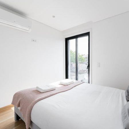 Апартаменты Guestready - Poet'S Modern Retreat Порту Экстерьер фото