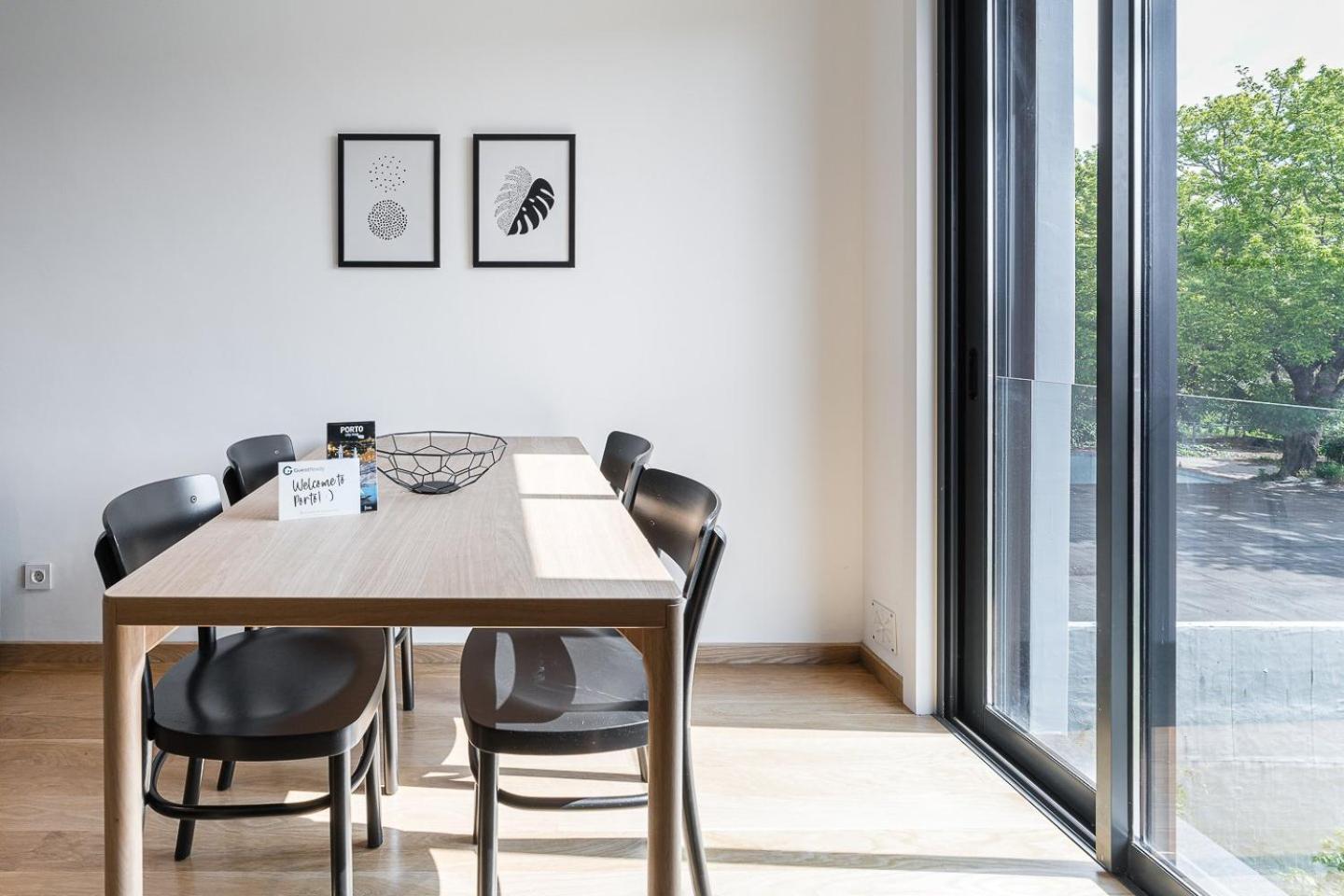 Апартаменты Guestready - Poet'S Modern Retreat Порту Экстерьер фото